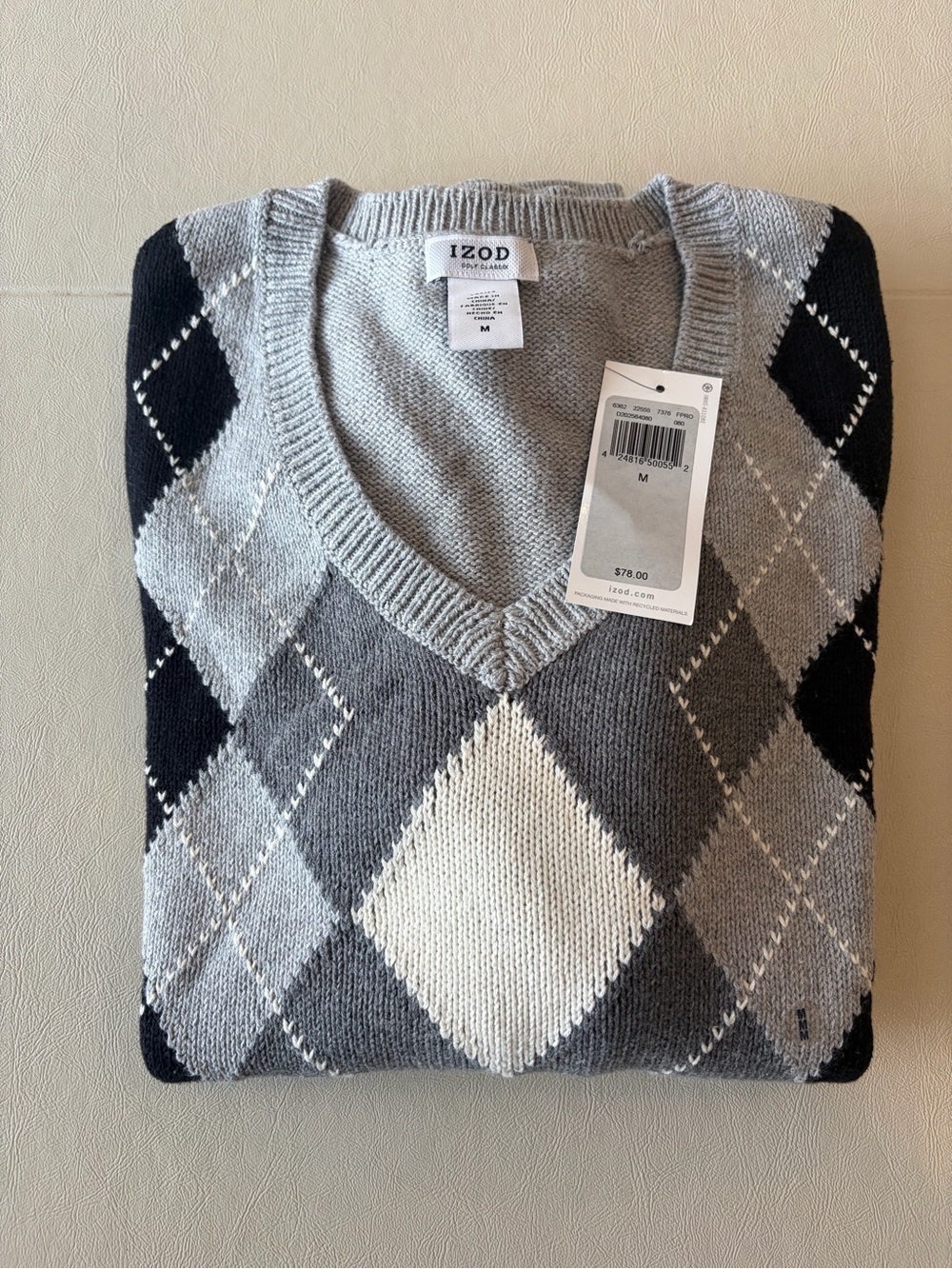 Izod Ladies Size M Argyle V-Neck Sweater